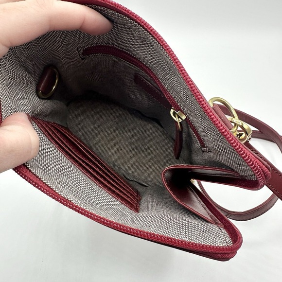 Scully Crossbody Bag Purse Red Leather Gold Metal Hardware Great Condition - Picture 11 of 16